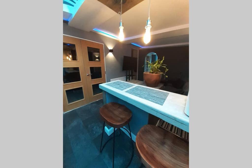 Movie Nights And Chill Apartamento Manchester